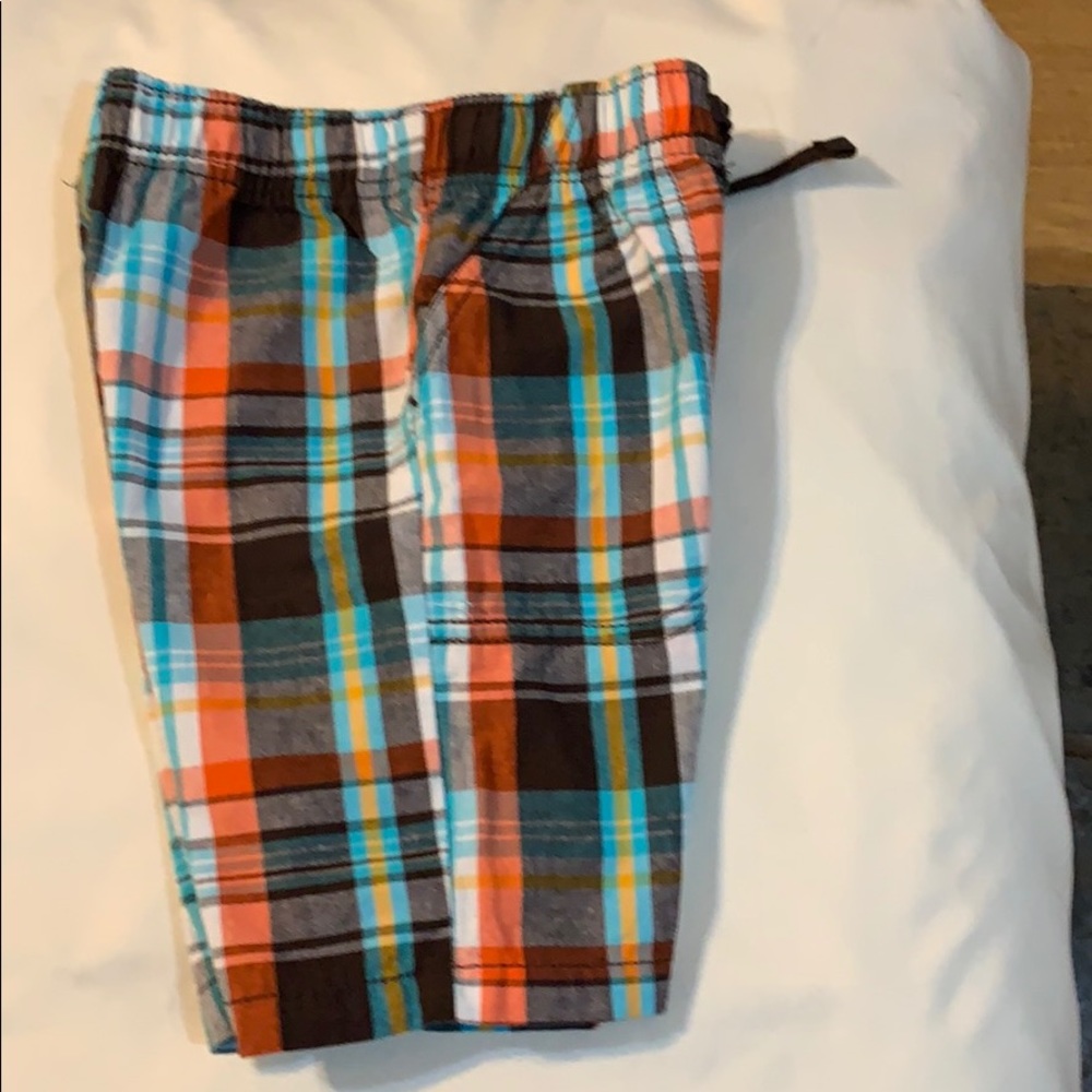 Shorts - Picture 3 of 3
